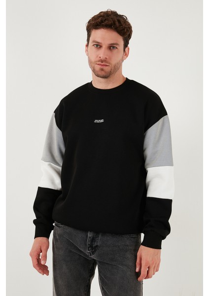 Pamuklu Relaxed Fit Bisiklet Yaka Şardonlu Renk Bloklu Sweat Erkek Sweat 5905298T modelleri