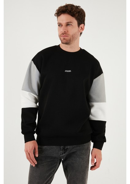 Pamuklu Relaxed Fit Bisiklet Yaka Şardonlu Renk Bloklu Sweat Erkek Sweat 5905298T fırsatları