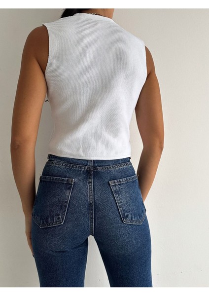 Kadın Düğmeli Triko Yelek indirimleri