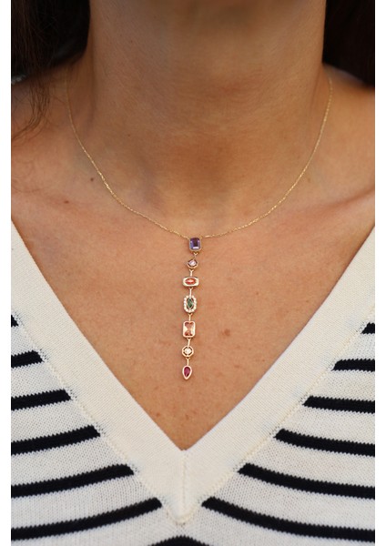 14 Ayar Altın Renkli ve Asimetrik Taş Detaylı Sarkıt Uçlu Kolye