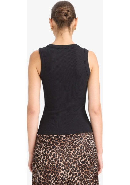 Slim Fit Dar Kesim Basic Düz Bisiklet Yaka Fitilli Kaşkorse Atlet F8721AX25AU indirimleri