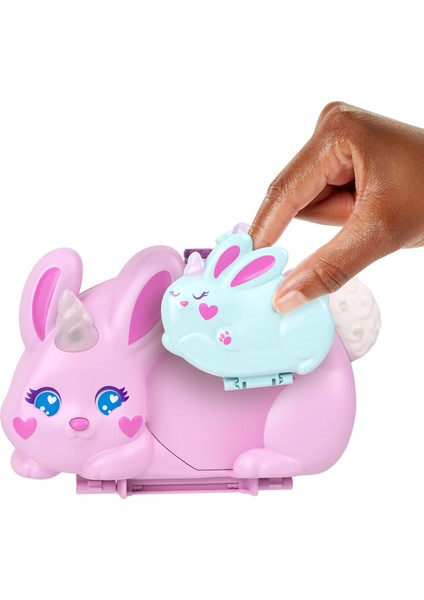 ™ 2'si 1 Arada Tavşancıklar Mini Oyun Seti Giyilebilir Çanta Şeklinde, 2 Bebek ve Evcil Hayvanlar Dahil 12 Aksesuar JFT88 modelleri
