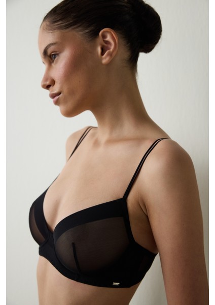 Siyah Essentials Balenli Tül Sütyen fırsatları