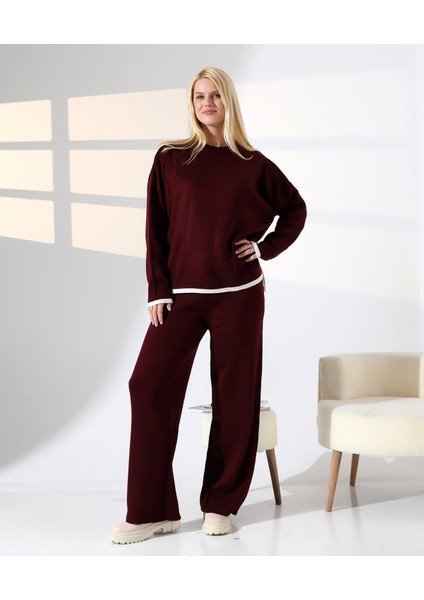 Modern Dokunuş Çizgi Detay Triko Takım