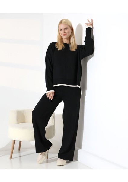 Modern Dokunuş Çizgi Detay Triko Takım