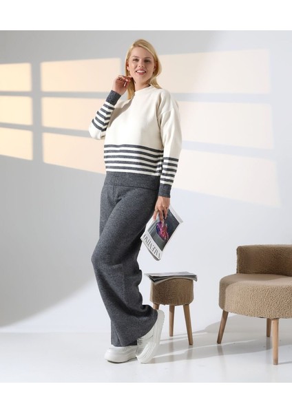 Asil Çizgili ve Düz Renk Triko Takım fiyatları