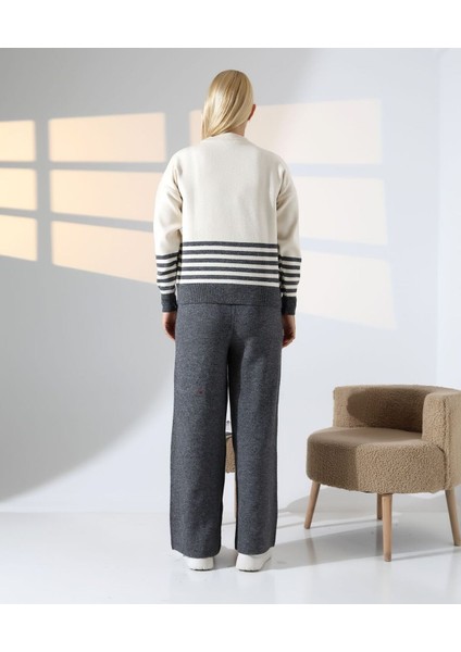 Asil Çizgili ve Düz Renk Triko Takım indirimleri