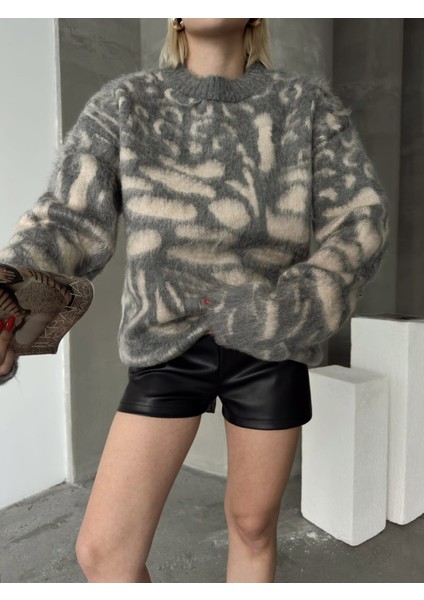 Zebra Desenli Şık Triko Kazak fiyatları