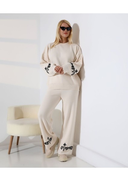 Nakış Detaylı Dokuma Triko Takım modelleri