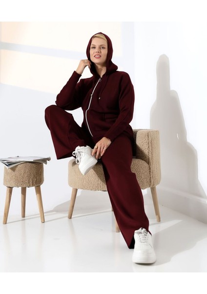 Spor Şıklığı Kapüşonlu Triko Takım fırsatları