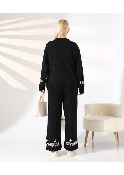 Nakış Detaylı Dokuma Triko Takım indirimleri