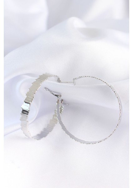 Pirinç Gümüş Renk Tırtıklı Halka Küpe - TJ-BKP8925 fiyatları