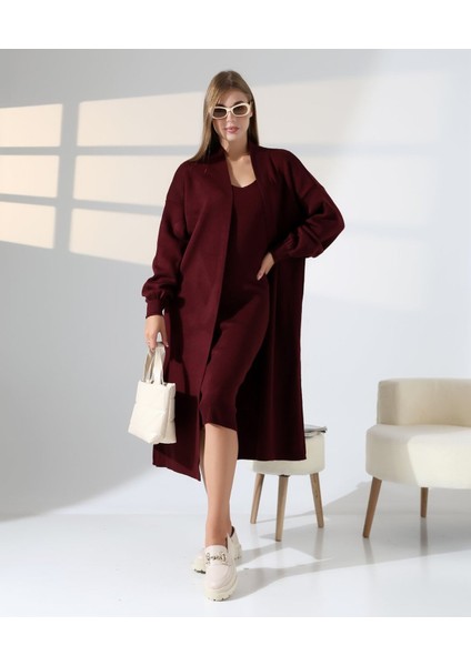 Zamansız Stil: Uzun Triko Hırka ve Elbise Ikilisi fiyatları