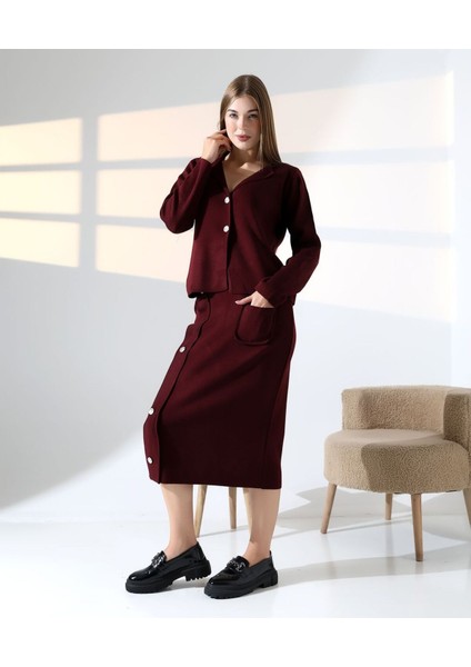 Düğme Detaylı Şık Etekli Triko Takım fiyatları