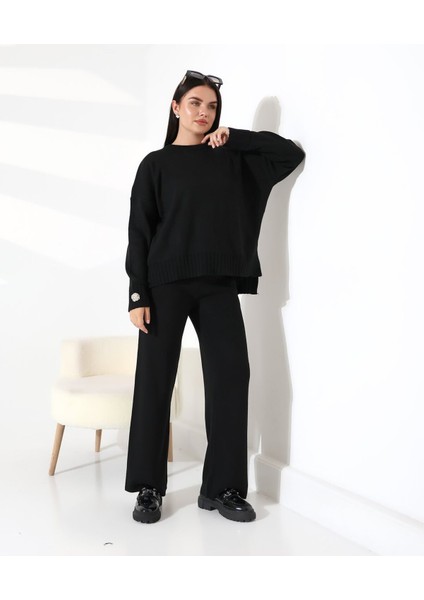 Rahat Kalıp Kol Detaylı Triko Takım modelleri