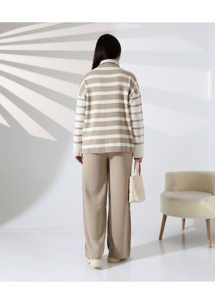 Fermuarlı Yaka Çizgili Sportif Triko Takım indirimleri