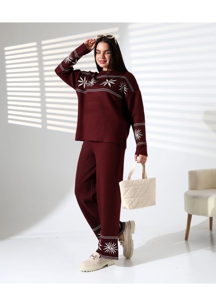 Kar Tanesi Nakışlı Kadın Triko Takım fiyatları