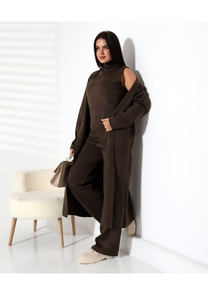 Balıkçı Yaka Asil Üçlü Triko Takım fırsatları