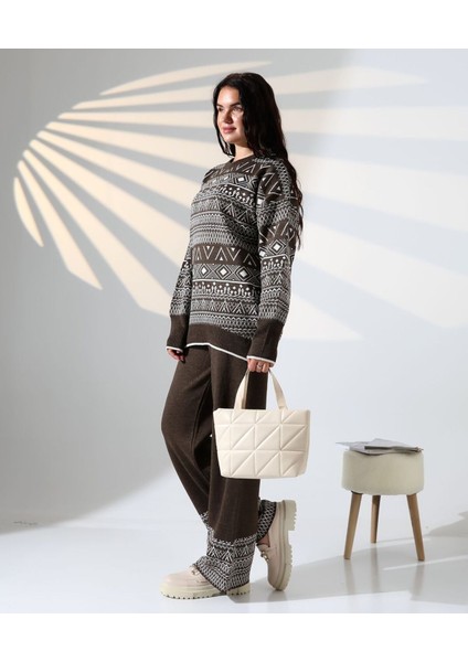 Jakarlı Oversize Alt-Üst Triko Takım