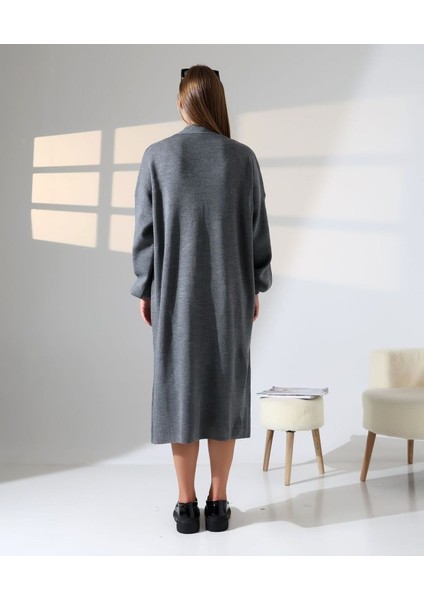 Zamansız Stil: Uzun Triko Hırka ve Elbise Ikilisi indirimleri