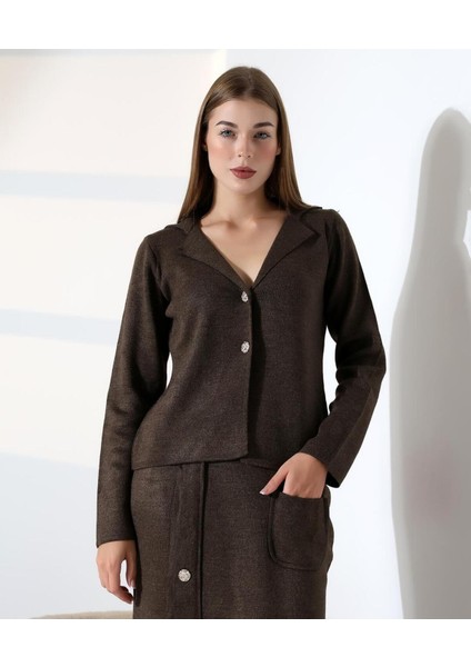 Düğme Detaylı Şık Etekli Triko Takım modelleri