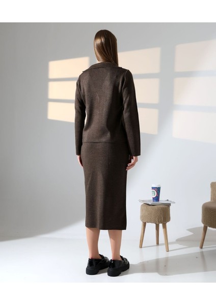 Düğme Detaylı Şık Etekli Triko Takım indirimleri