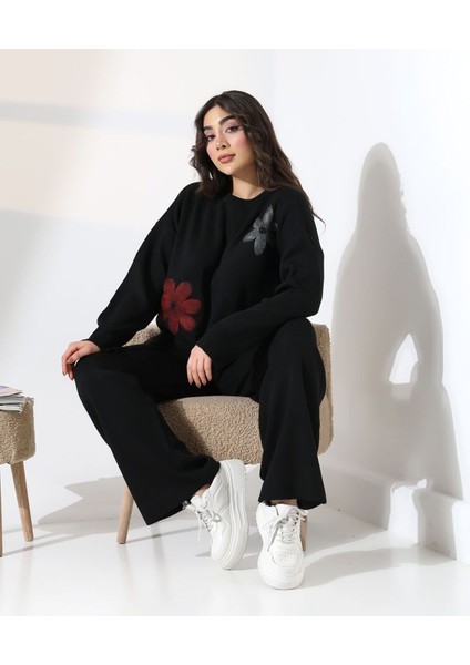 Işleme Detaylı Casual Triko Takım modelleri