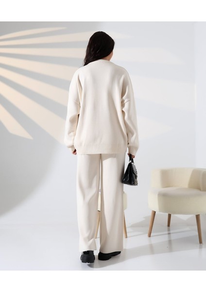 Sanatsal Dokunuş Basic Triko Takım indirimleri