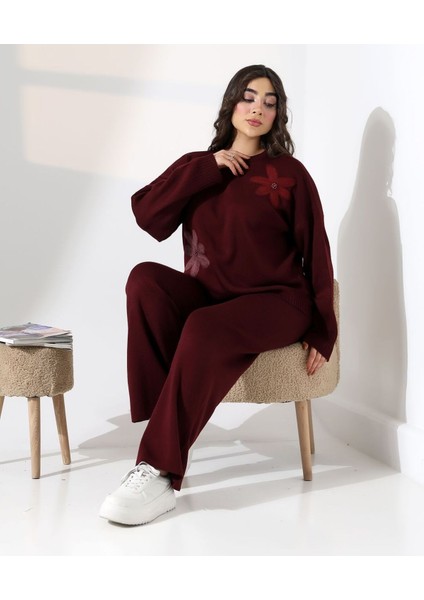 Işleme Detaylı Casual Triko Takım fırsatları