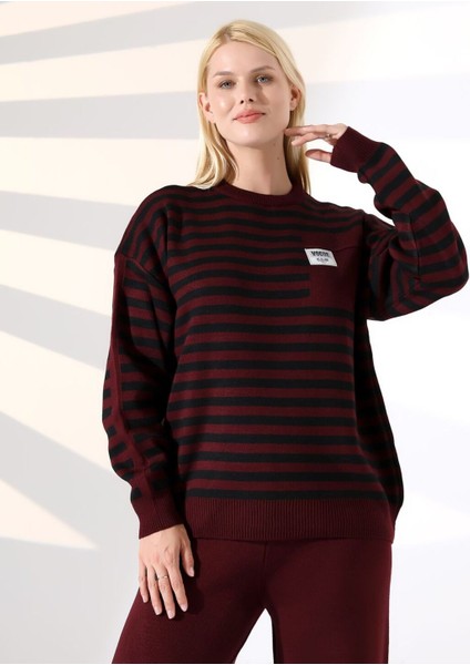 Cep Detaylı Çizgili Triko Takım modelleri