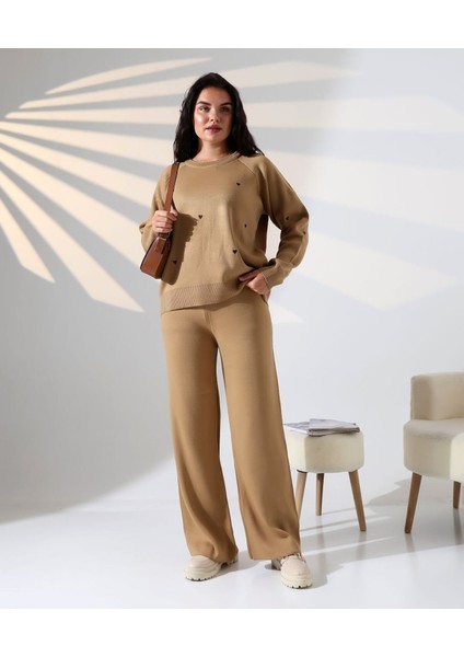 Romantik Dokunuş Elegance Triko Takım fırsatları