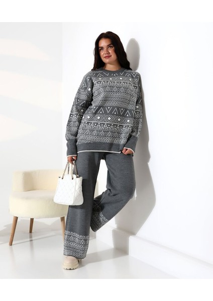 Jakarlı Oversize Alt-Üst Triko Takım