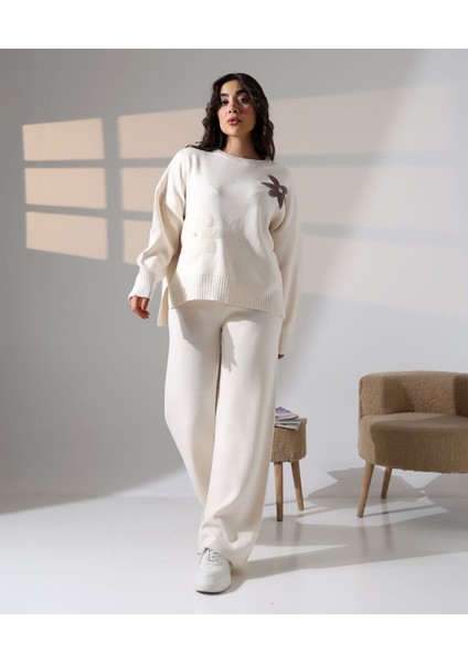 Işleme Detaylı Casual Triko Takım