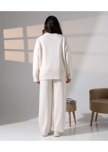 Işleme Detaylı Casual Triko Takım indirimleri