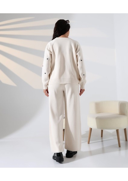 Romantik Dokunuş Elegance Triko Takım indirimleri