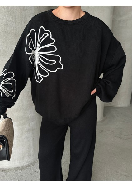 Çiçek Desenli Kadın Ikili Takım