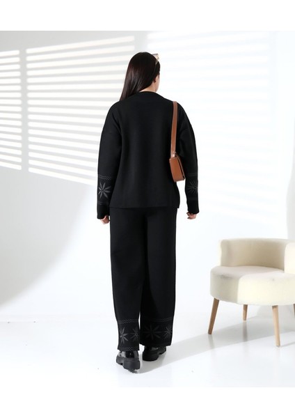 Kar Tanesi Nakışlı Kadın Triko Takım indirimleri