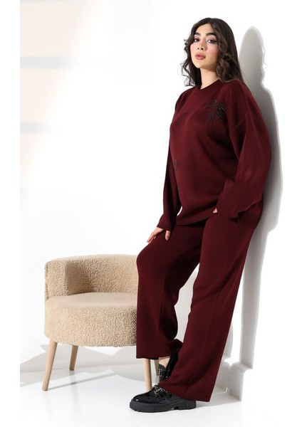 Doğanın Zarafeti Taş Işlemeli Triko Takım