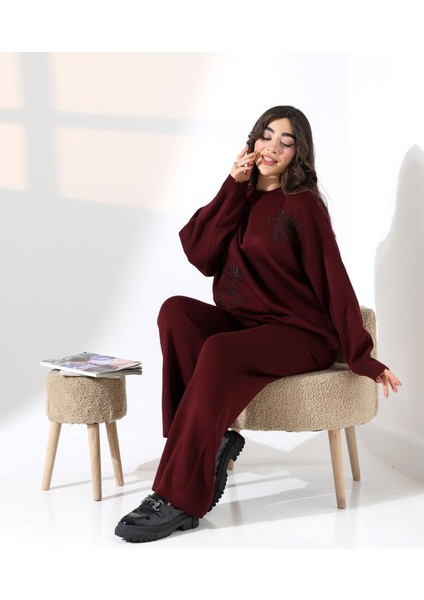 Doğanın Zarafeti Taş Işlemeli Triko Takım fırsatları