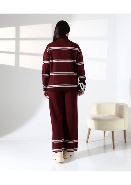 Yaka Fermuarlı Şeritli Basic Triko Takım indirimleri
