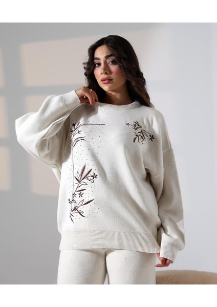 Doğanın Zarafeti Taş Işlemeli Triko Takım fiyatları