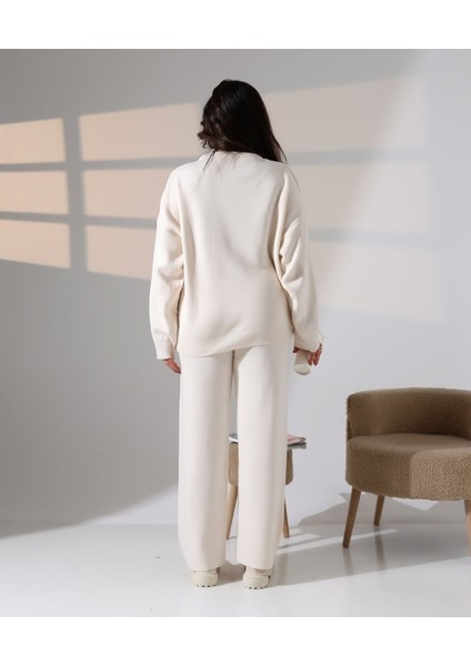 Doğanın Zarafeti Taş Işlemeli Triko Takım indirimleri