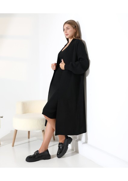 Zamansız Stil: Uzun Triko Hırka ve Elbise Ikilisi fırsatları