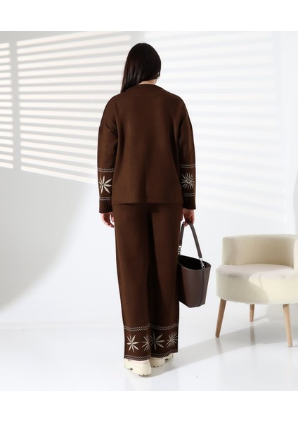 Kar Tanesi Nakışlı Kadın Triko Takım indirimleri