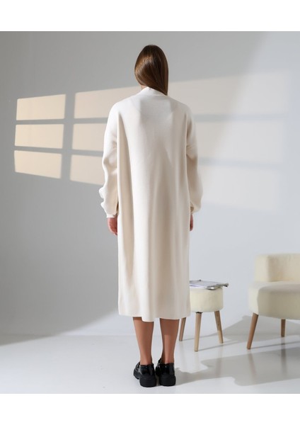 Zamansız Stil: Uzun Triko Hırka ve Elbise Ikilisi indirimleri