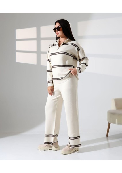 Yaka Fermuarlı Şeritli Basic Triko Takım fiyatları