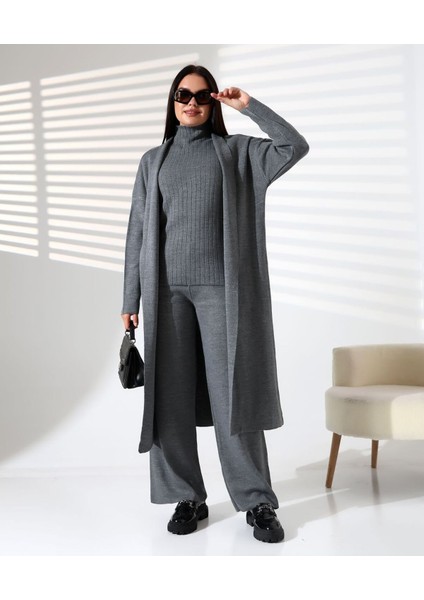 Balıkçı Yaka Asil Üçlü Triko Takım