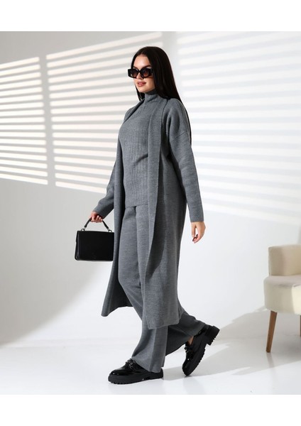 Balıkçı Yaka Asil Üçlü Triko Takım fırsatları