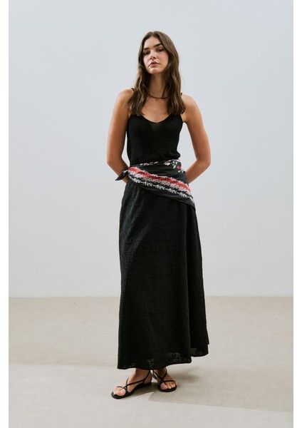 Nakışlı Midi Etek Siyah