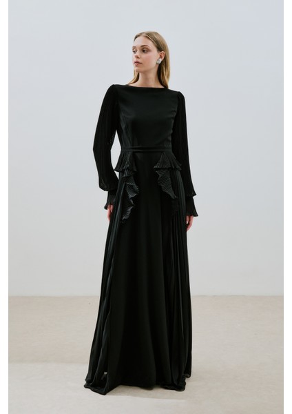 Katlı Piliseli Elbise Siyah fiyatları